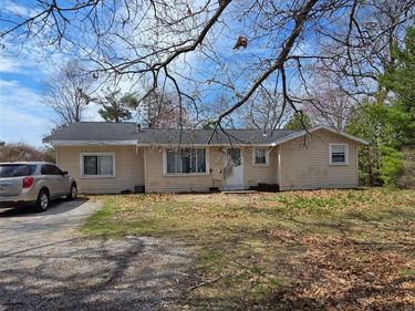 4592 F 41, Oscoda Twp, MI 48750