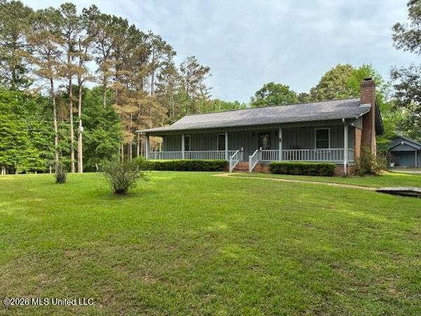 2500 Ratliff Road, Raymond, MS 39154