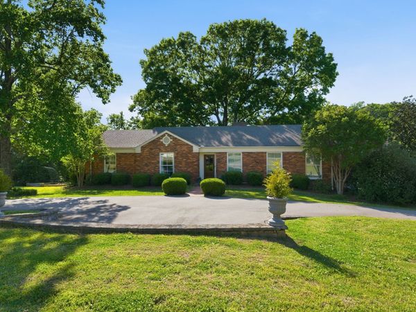 4511 Everett Dr , Nashville, TN 37215