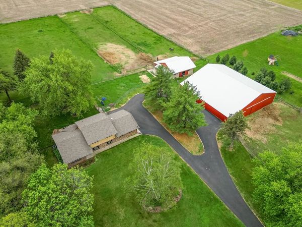 10160 Cemetery Road, PECATONICA, IL 61063