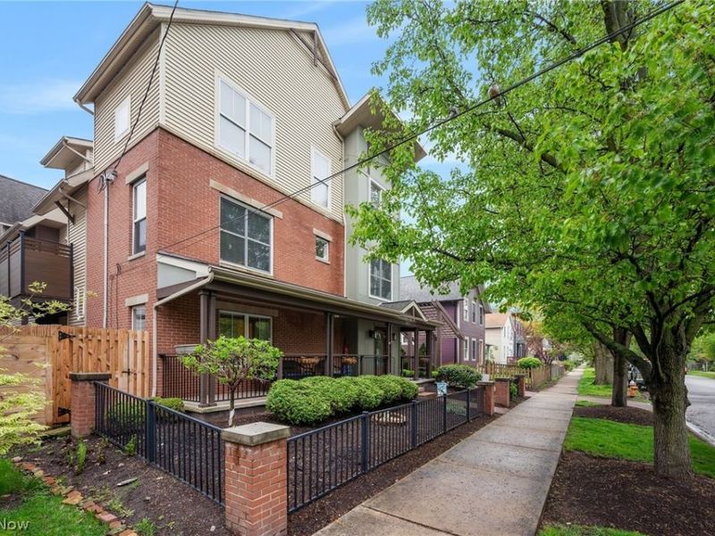 3897 Clinton Avenue, Cleveland, OH 44113 Photo 43