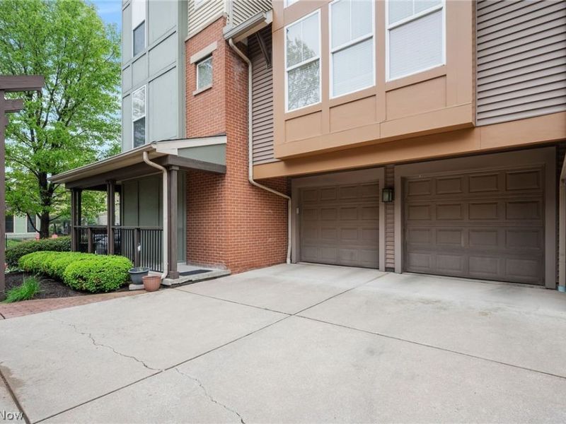 3897 Clinton Avenue, Cleveland, OH 44113 Photo 46