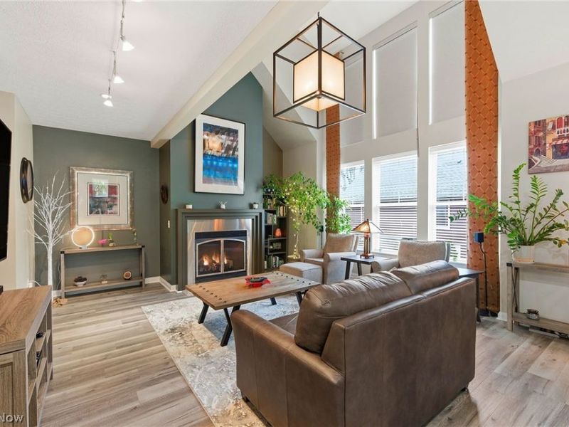 3897 Clinton Avenue, Cleveland, OH 44113 Photo 8