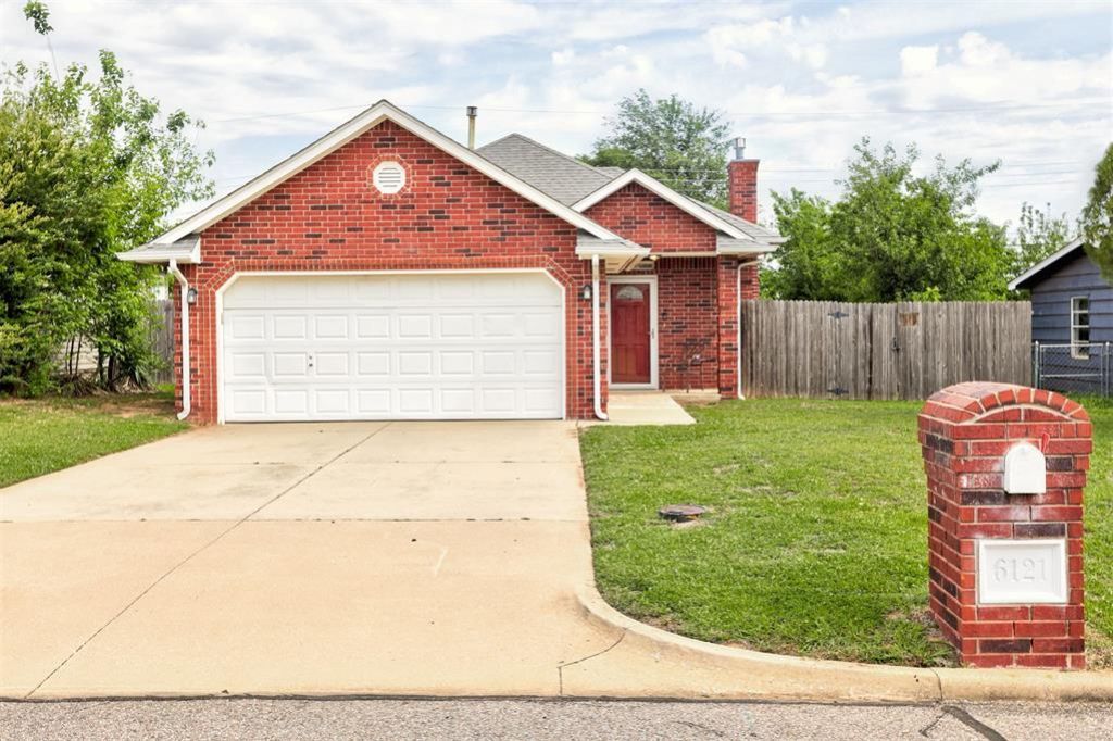 6121 SE 6th Street, Midwest City, OK 73110 Main Photo
