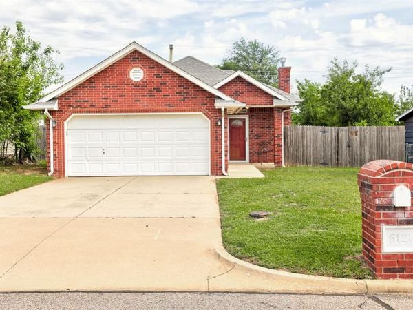 6121 SE 6th Street, Midwest City, OK 73110