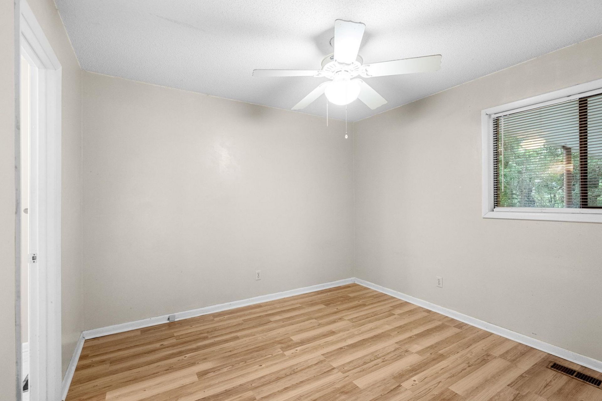 308 63rd Ave. N Photo 30