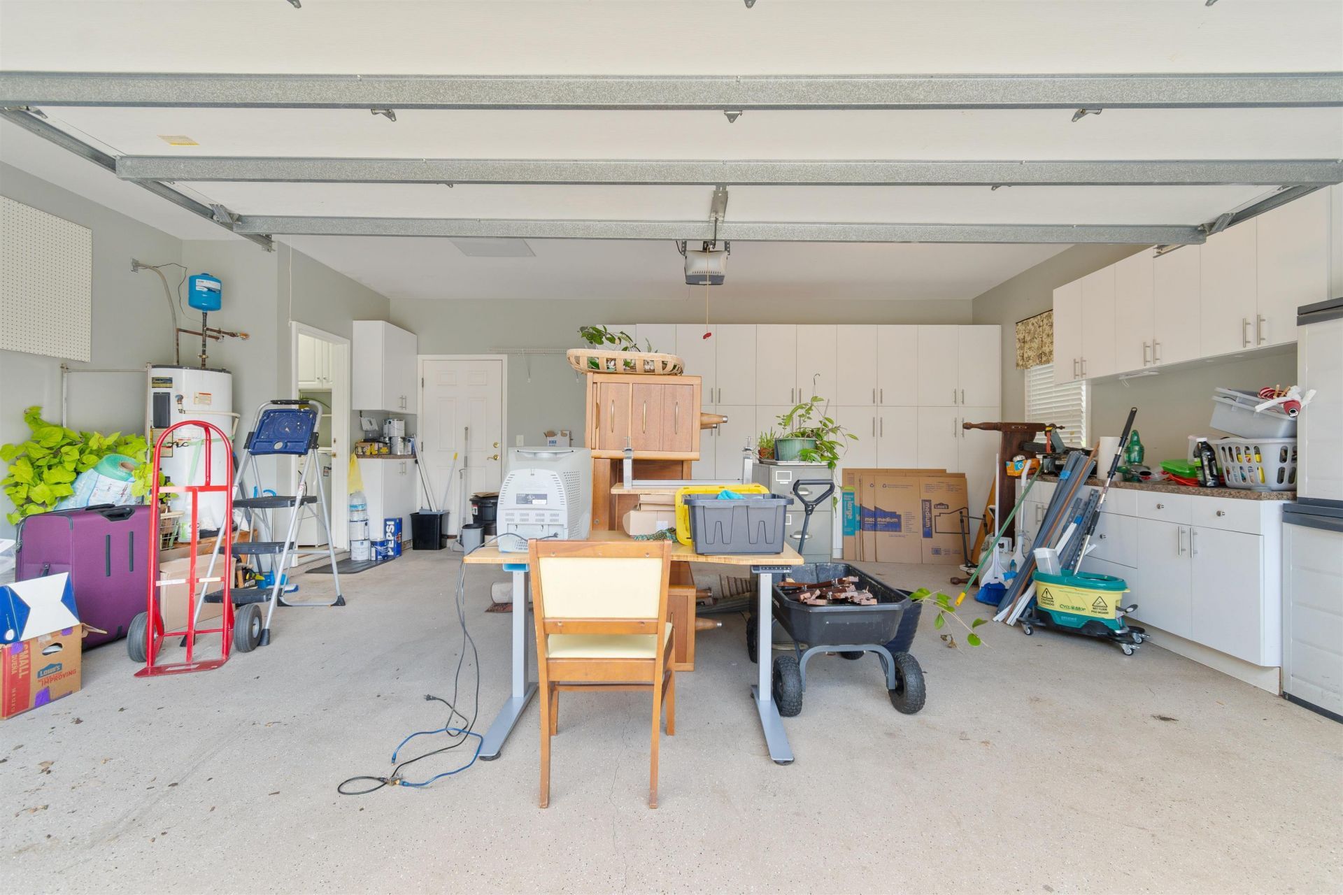 2745 Sanctuary Blvd. Photo 33