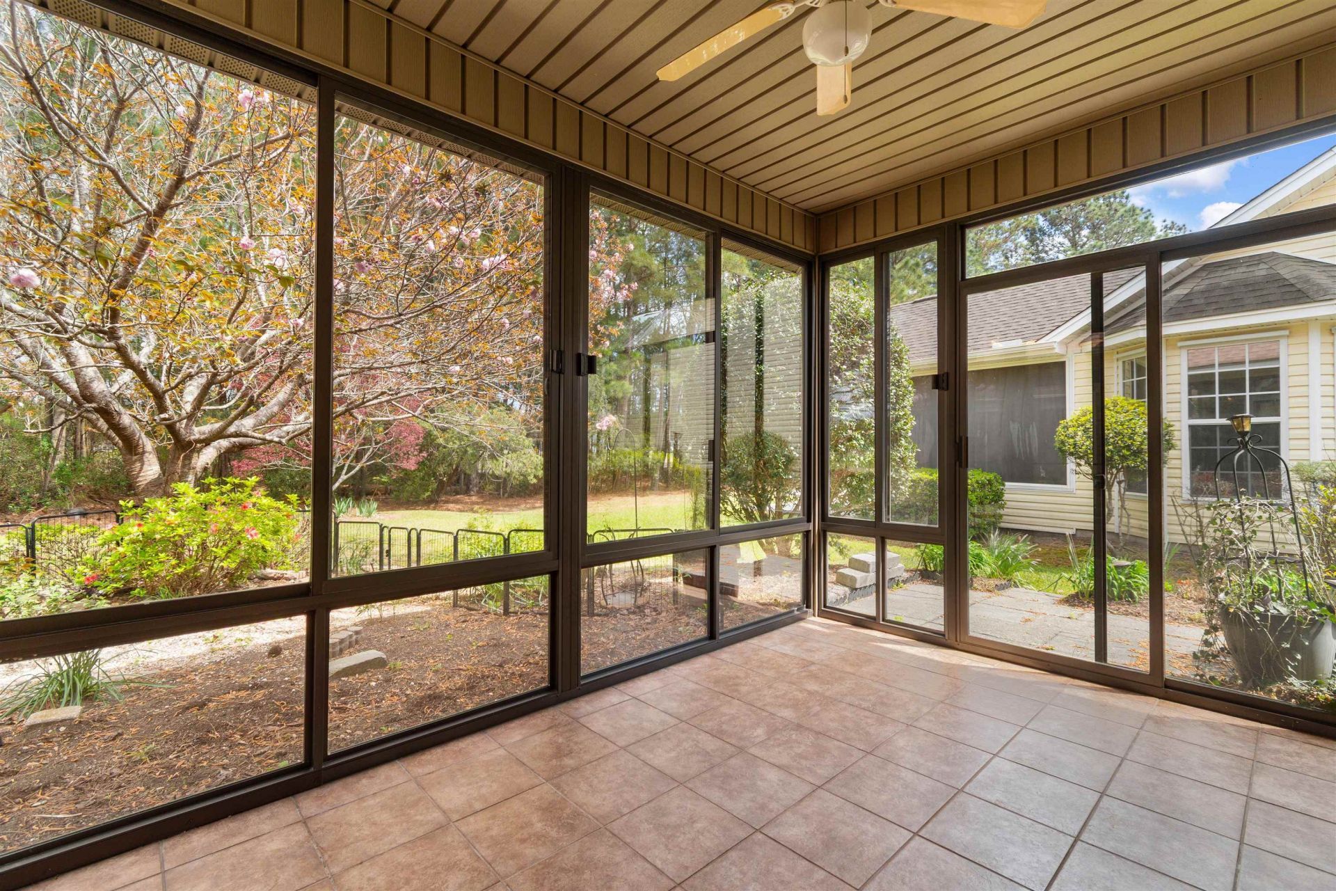 2745 Sanctuary Blvd. Photo 34