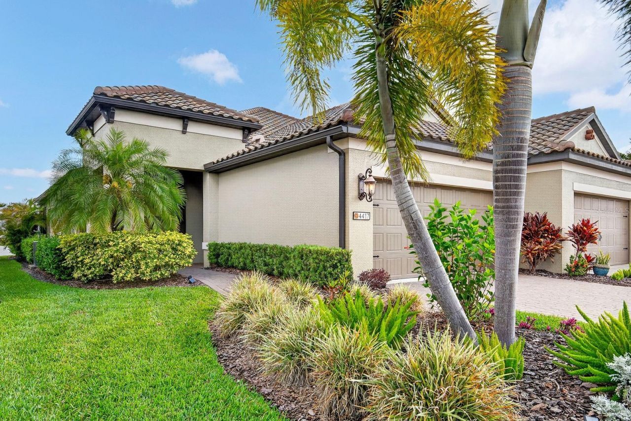 4417 Amalfi Avenue, Sarasota, FL 34243 Photo