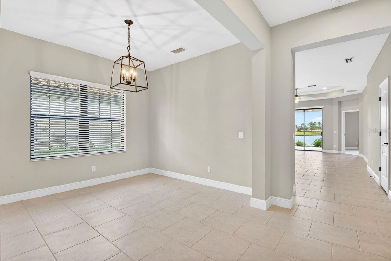 4417 Amalfi Avenue, Sarasota, FL 34243 Photo