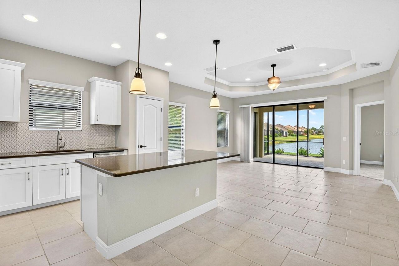 4417 Amalfi Avenue, Sarasota, FL 34243 Photo