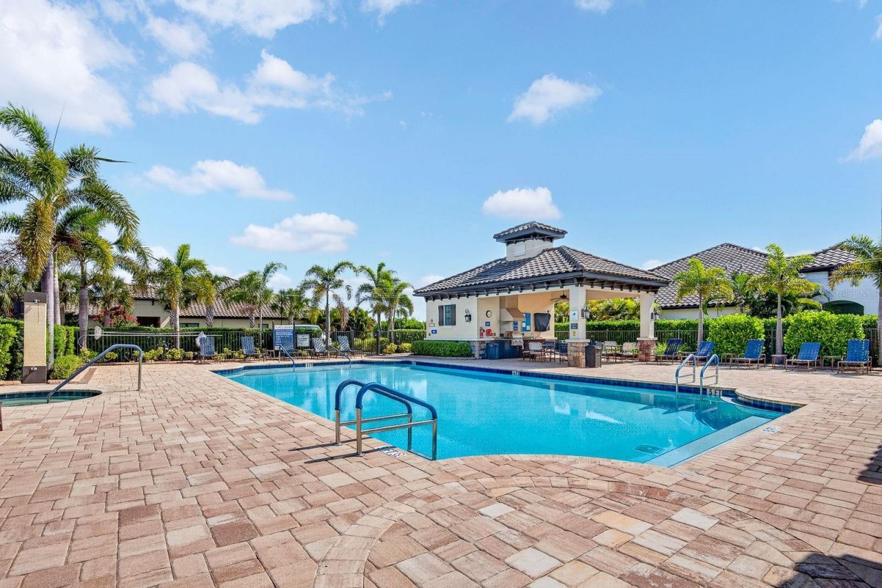 4417 Amalfi Avenue, Sarasota, FL 34243 Photo