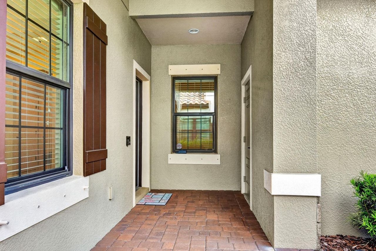 4417 Amalfi Avenue, Sarasota, FL 34243 Photo