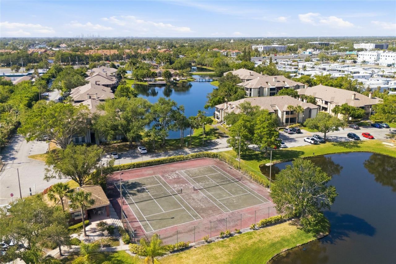 10265 Gandy Boulevard N, Unit 1806, Saint Petersburg, FL 33702 Photo