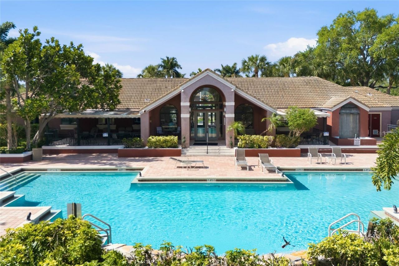 10265 Gandy Boulevard N, Unit 1806, Saint Petersburg, FL 33702 Photo