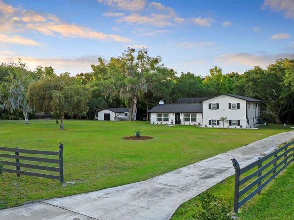 155 E COUNTRY CIRCLE DRIVE E, PORT ORANGE, FL 32128