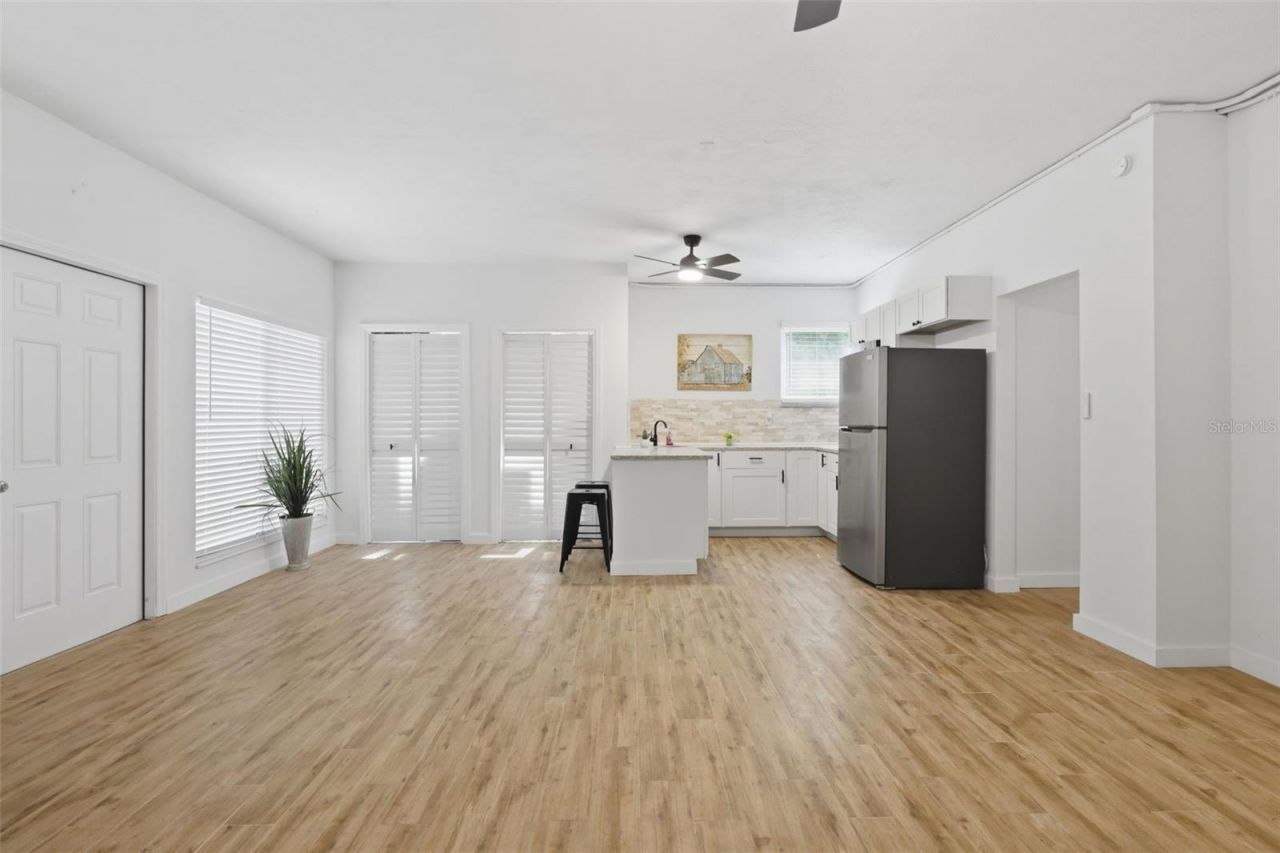 155 E Country Circle Drive E, Port Orange, FL 32128 Photo
