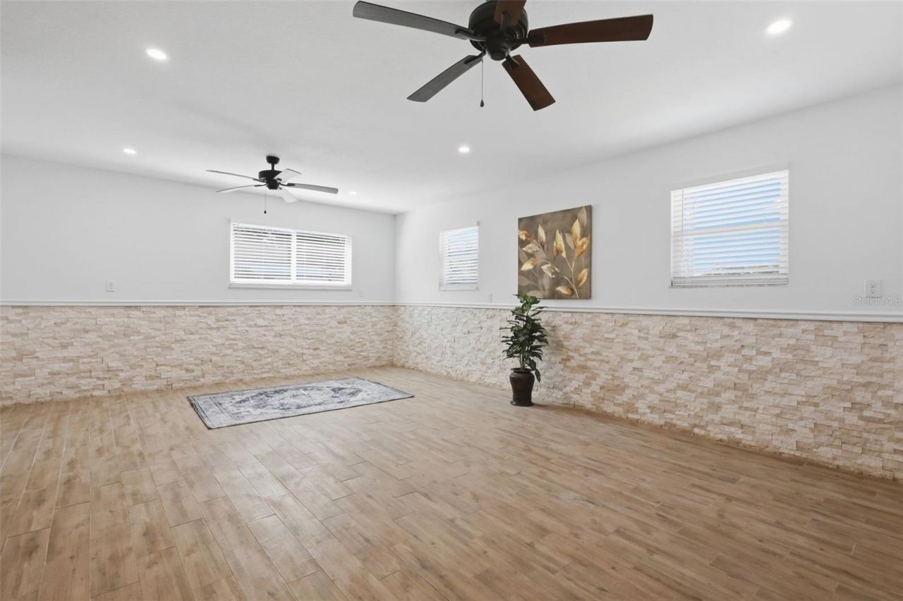 155 E Country Circle Drive E, Port Orange, FL 32128 Photo