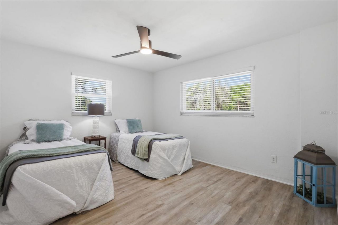 155 E Country Circle Drive E, Port Orange, FL 32128 Photo