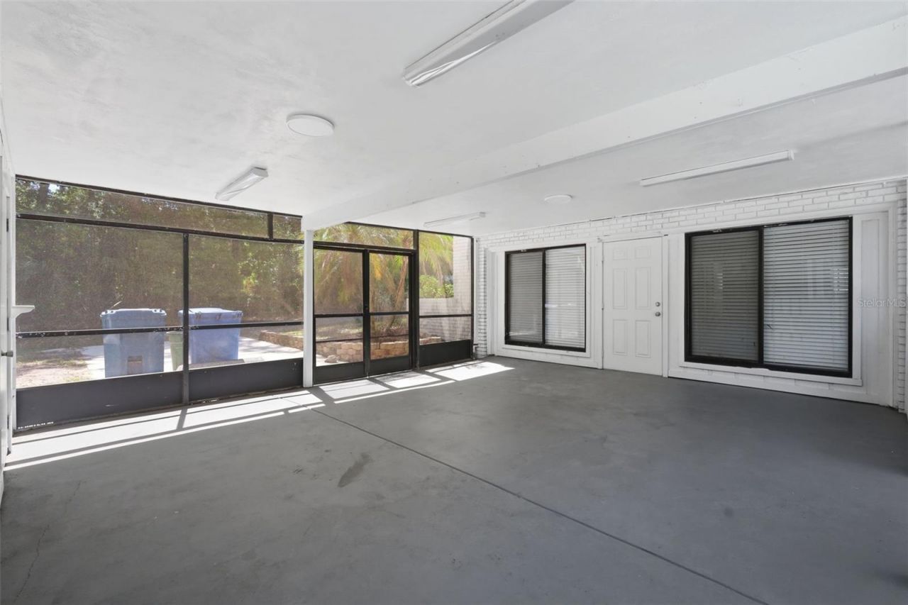155 E Country Circle Drive E, Port Orange, FL 32128 Photo