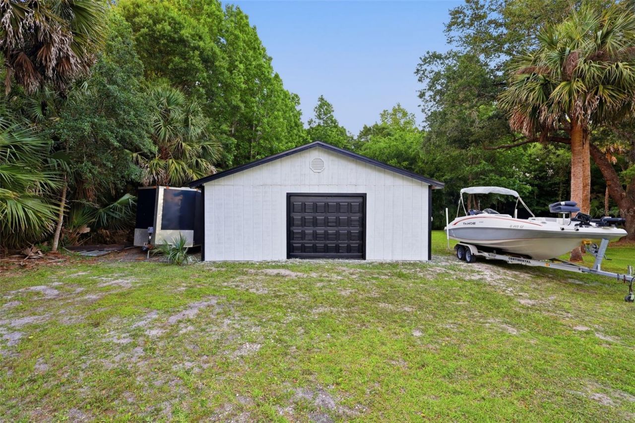 155 E Country Circle Drive E, Port Orange, FL 32128 Photo