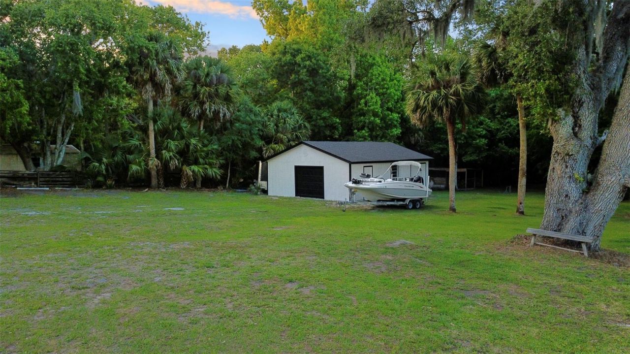 155 E Country Circle Drive E, Port Orange, FL 32128 Photo