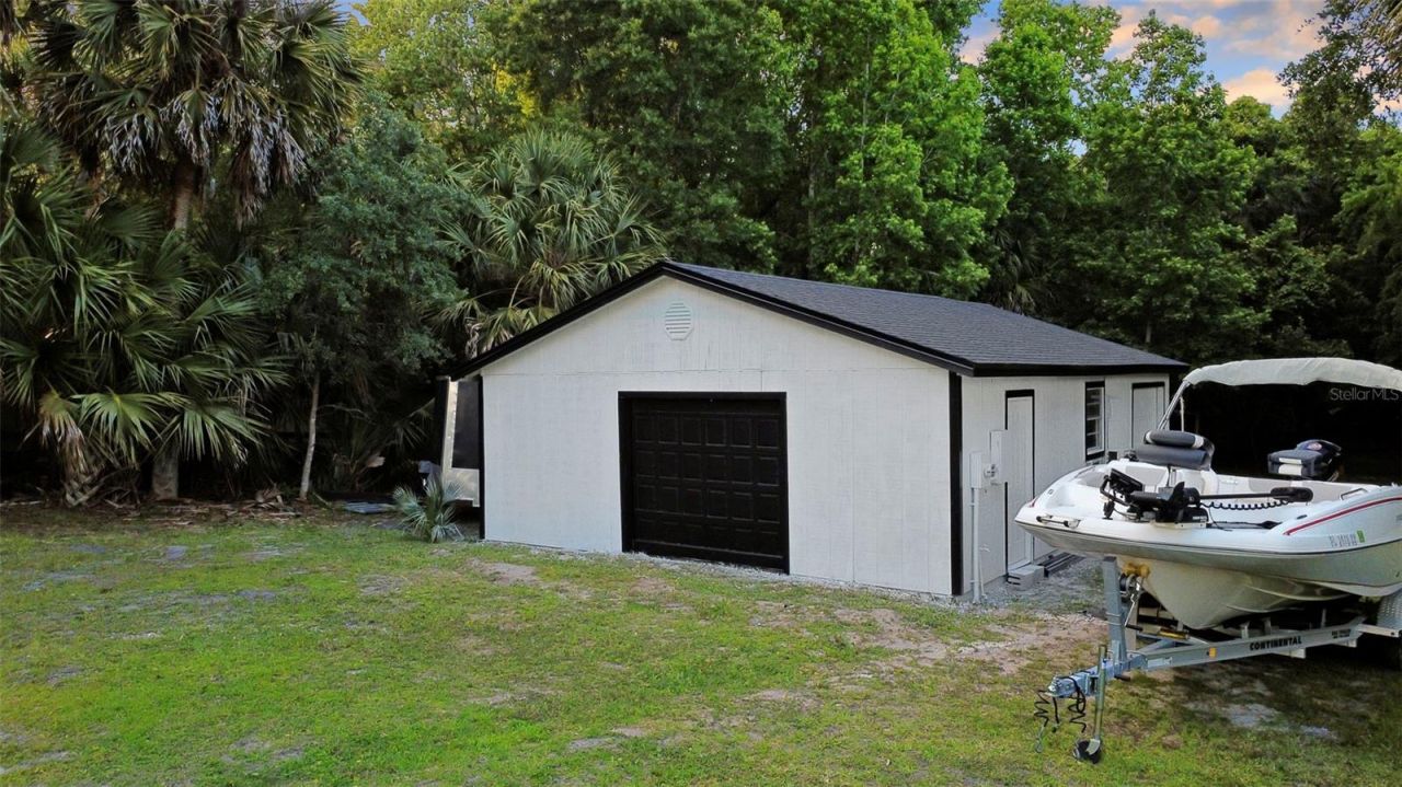 155 E Country Circle Drive E, Port Orange, FL 32128 Photo