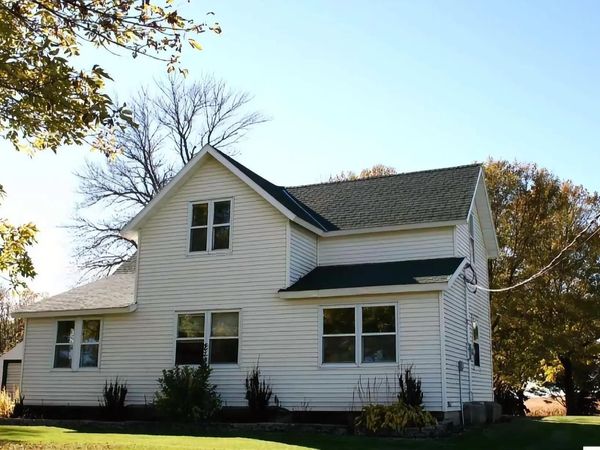 83575 County Road 6, Renville, MN 56284