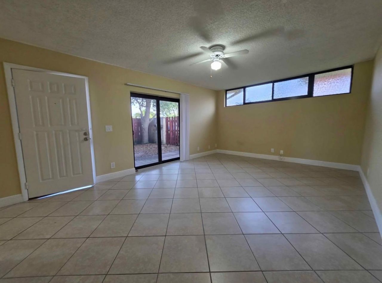 3928 Victoria Drive, West Palm Beach, FL 33406 Photo
