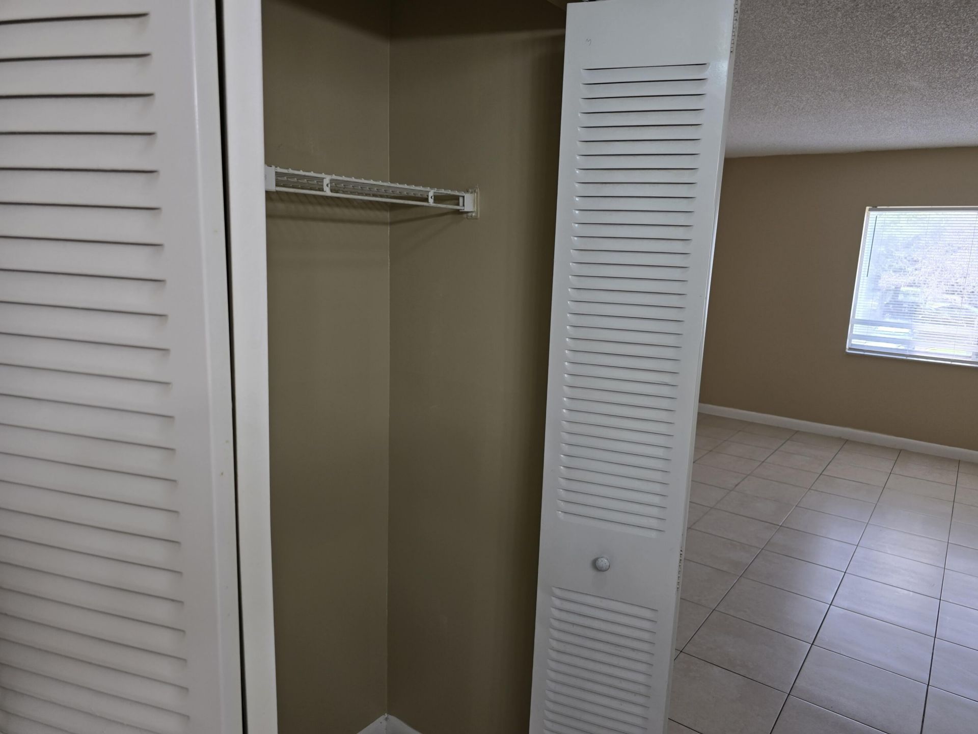 711 N Pine Island Road, Unit 213, Plantation, FL 33324 Photo