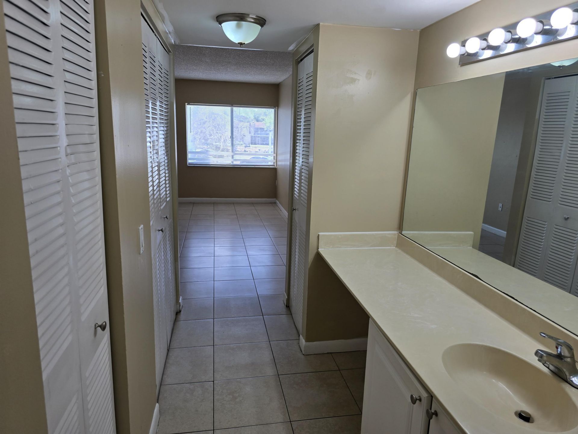 711 N Pine Island Road, Unit 213, Plantation, FL 33324 Photo