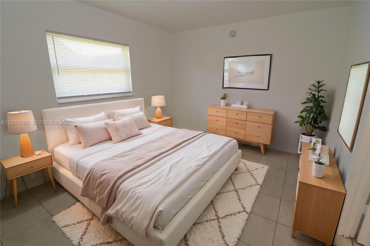 3960 NW 31st Ter, Unit 2, Lauderdale Lakes, FL 33309 Photo