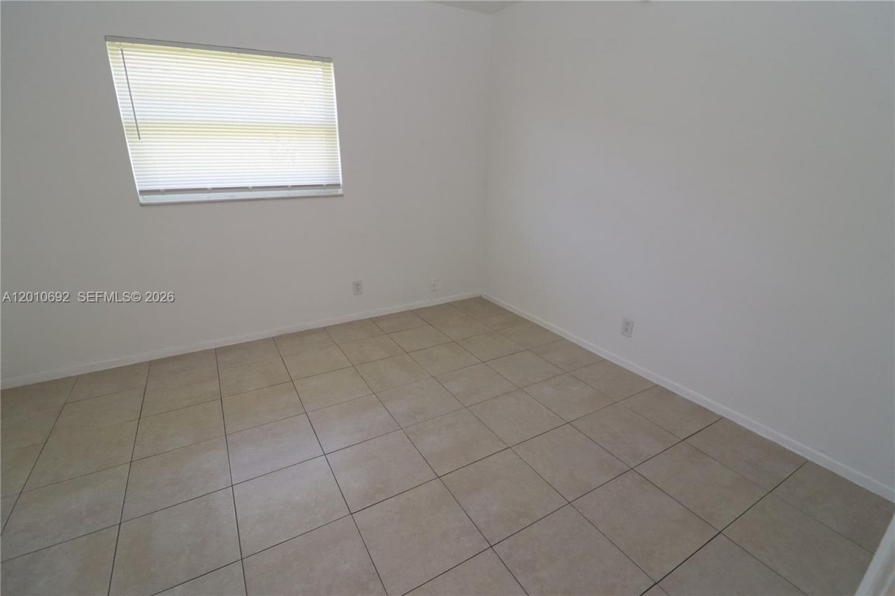 3960 NW 31st Ter, Unit 2, Lauderdale Lakes, FL 33309 Photo