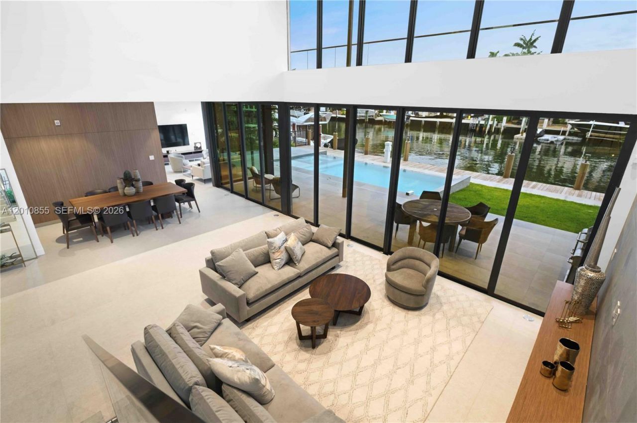 1537 SE 13th St, Unit n/a, Fort Lauderdale, FL 33316 Photo
