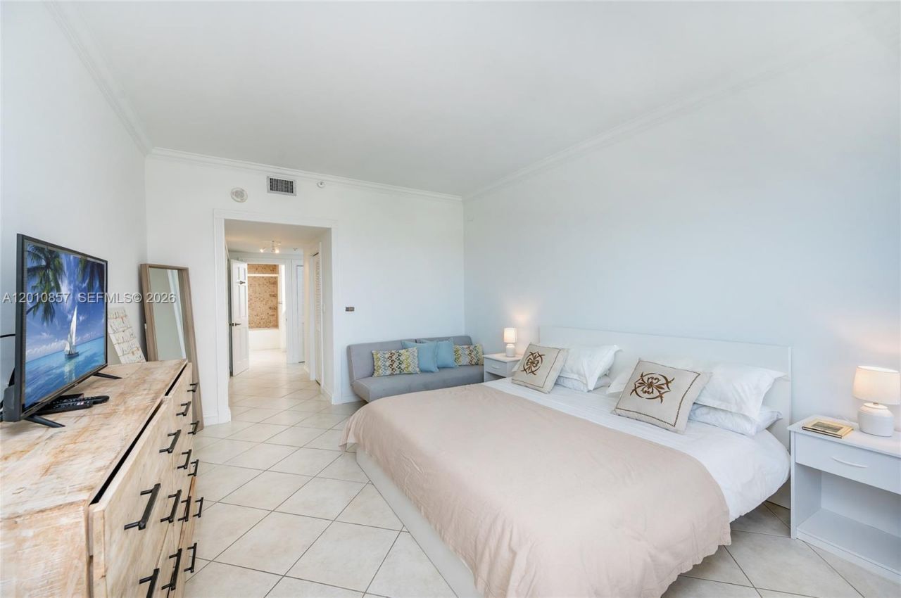 201 Crandon Blvd , Unit 505, Key Biscayne, FL 33149 Photo