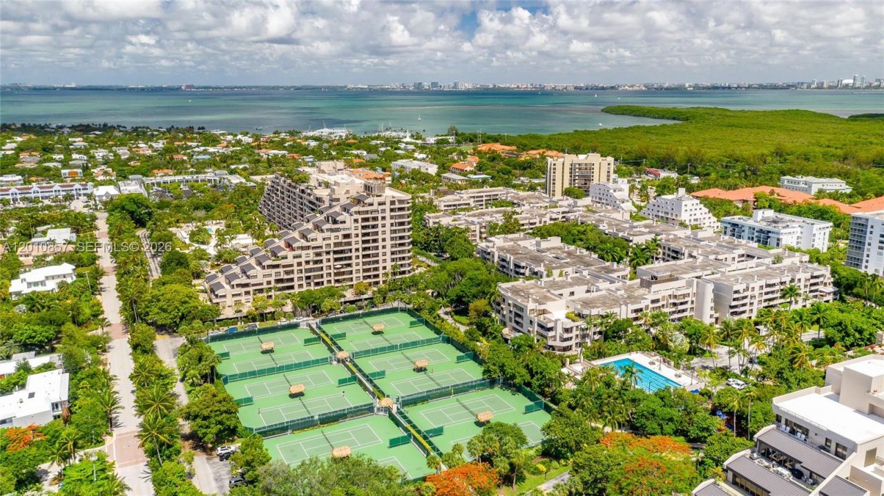 201 Crandon Blvd , Unit 505, Key Biscayne, FL 33149 Photo