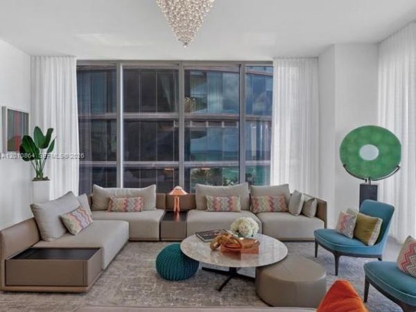 18501 Collins Ave, Unit 501, Sunny Isles Beach, FL 33160