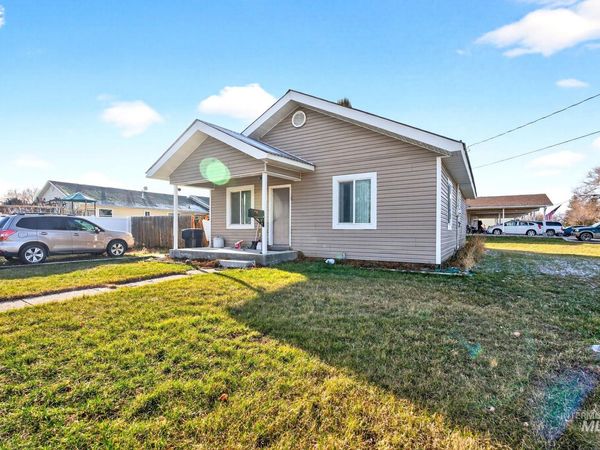 208 S 4th W St., Preston, ID 83263
