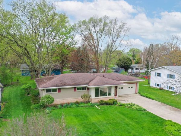 416 Woodland DRIVE, Whitewater, WI 53190