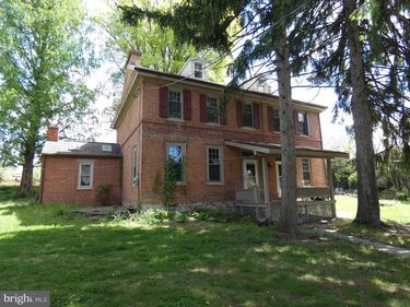 441 S FRONT STREET, COLUMBIA, PA 17512
