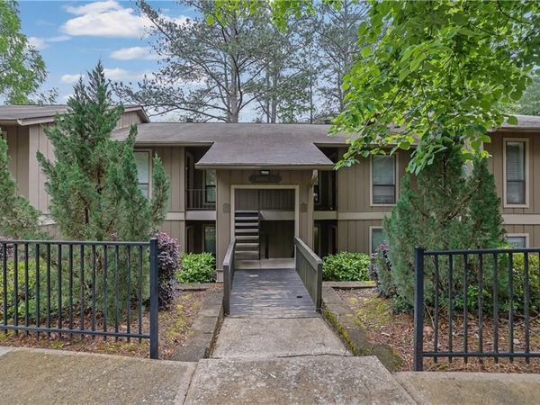 8740 Roswell Road, Unit 10B, Atlanta, GA 30350