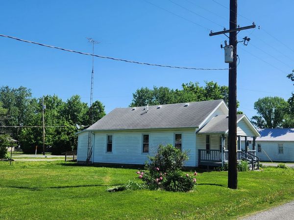 Pinckneyville, IL 62274