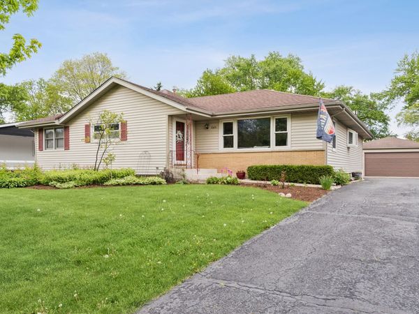 5324 Clover Drive , Lisle, IL 60532