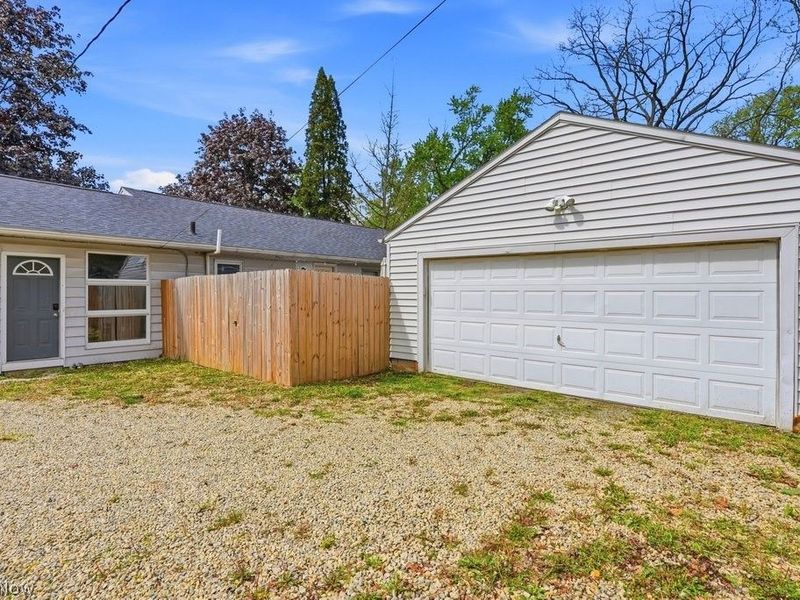 2985 Vincent Road, Silver Lake, OH 44224 Photo 7
