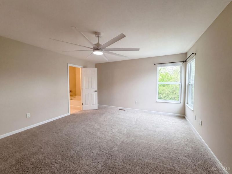 4189 Black Bear Drive, Turtle Creek Twp, OH 45036 Photo 4
