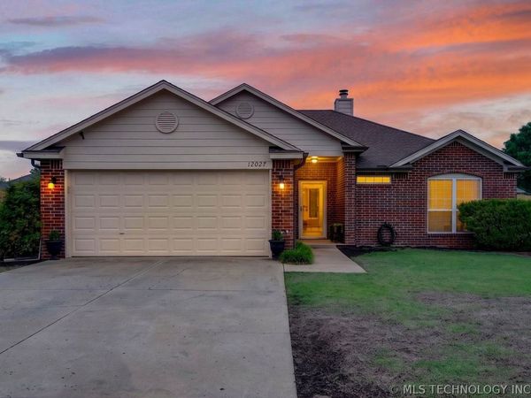 12027 N 108th East Avenue, Collinsville, OK 74021