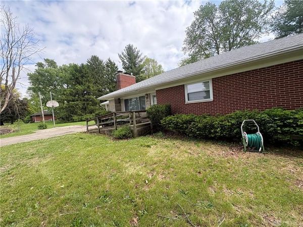 160 Kerr Road, Tipp City, OH 45371