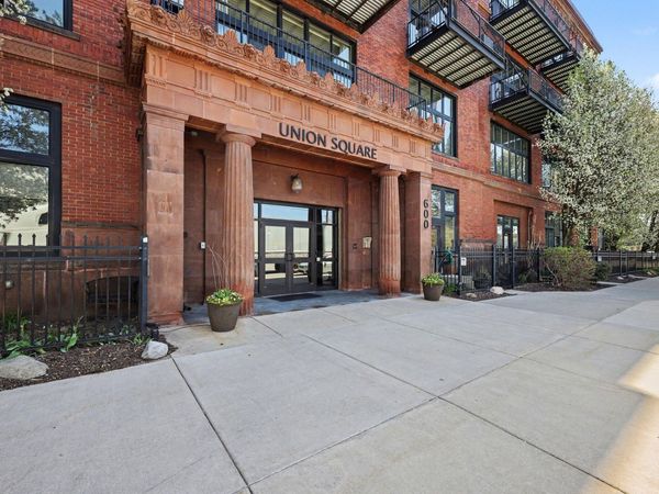 600 Broadway Avenue NW, Unit 620A, Grand Rapids, MI 49504