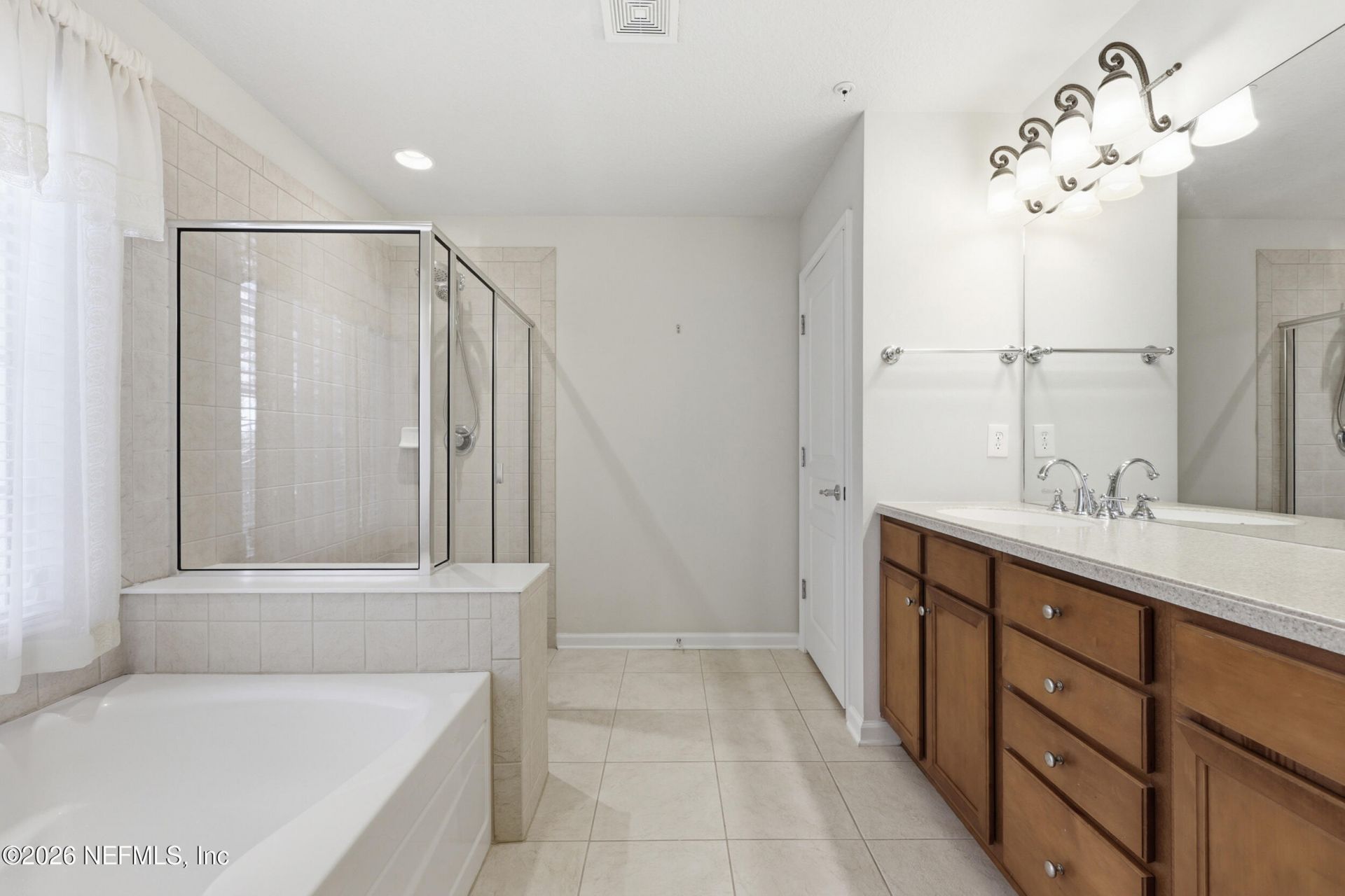 4286 Studio Park Avenue, Jacksonville, FL 32216 Photo