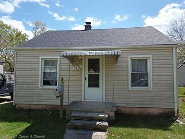 35037 Harroun Street, Wayne, MI 48184